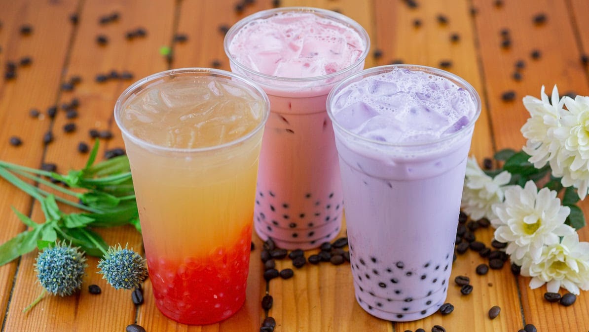 Strawberry bubble tea with popping boba